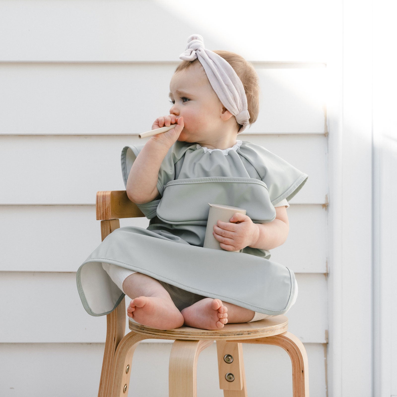 Kubaii Long Waterproof Bib 6m+ | Pocket - Kubaii Sleeved Bibs