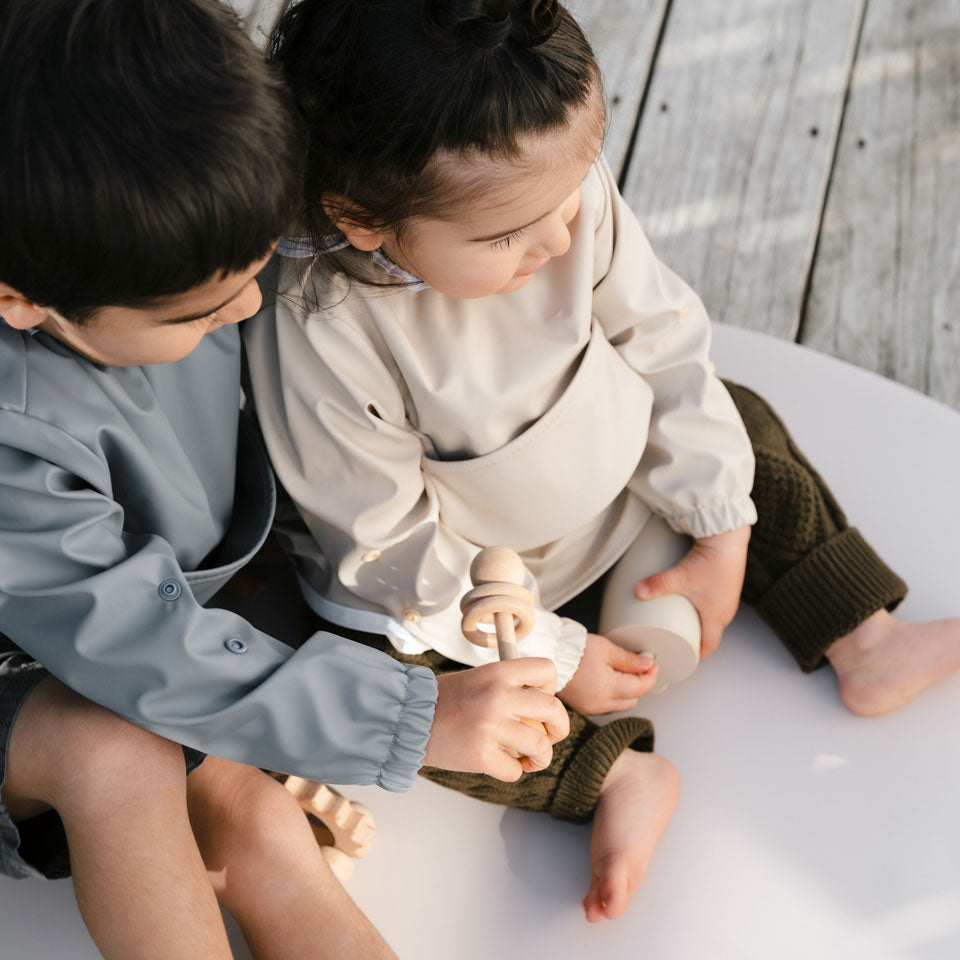 Kubaii Long-Sleeved Bib | Pocket - Kubaii Sleeved Bibs